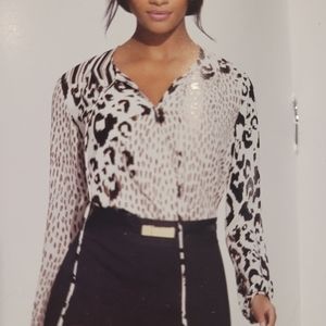 CAbi Skin print Wrap top